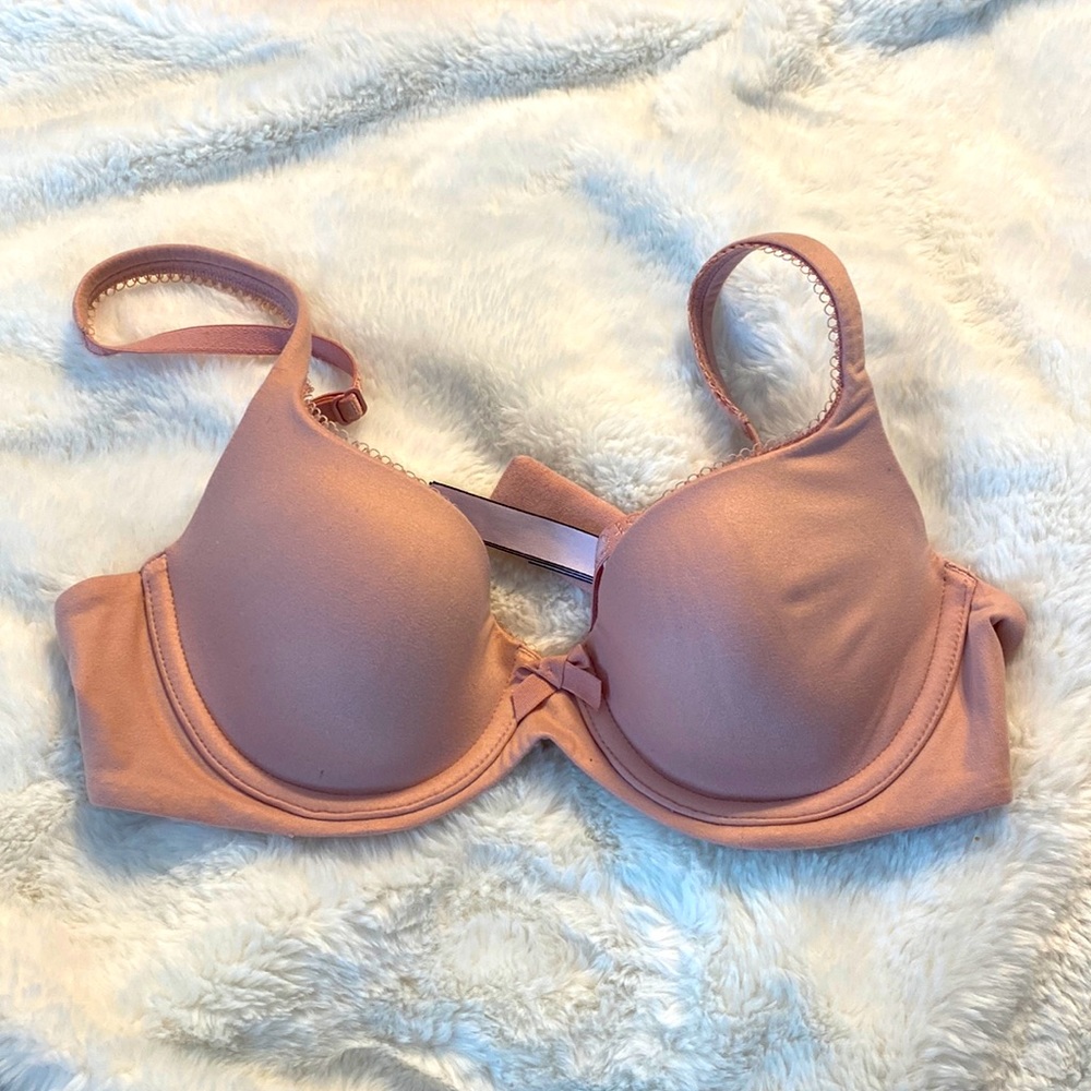 30C Victoria’s Secret pale rose pink Bra